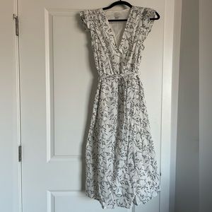 NWOT “A New Day” dress with ruffle cap sleeve. Size Small.